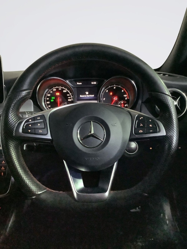 Used Mercedes-Benz GLA 2018 for sale - 76303581: Photo 16