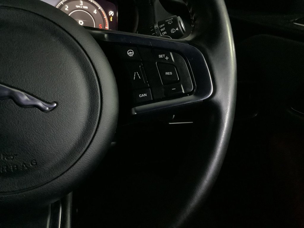 Used Jaguar F-Pace 2020 for sale - 76665672: Photo 19