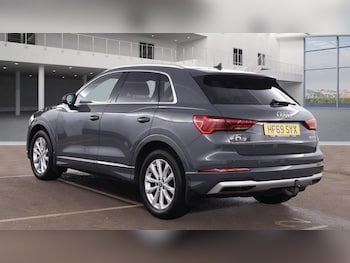 Used Audi Q3 2019 for sale - 77287947: Photo