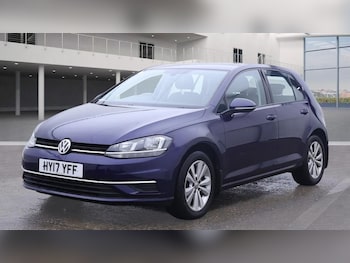 Used Volkswagen Golf 2017 for sale - 75942996: Photo