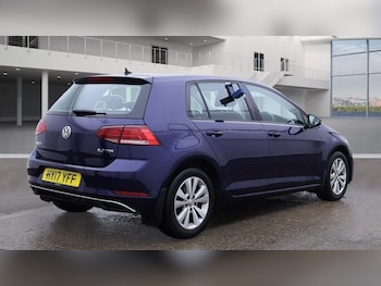 Used Volkswagen Golf 2017 for sale - 75942996: Photo