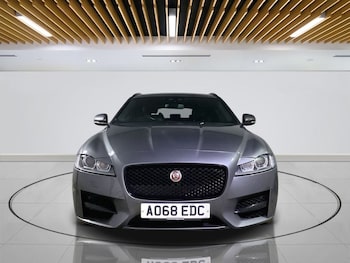 Used Jaguar XF 2018 for sale - 76417342: Photo