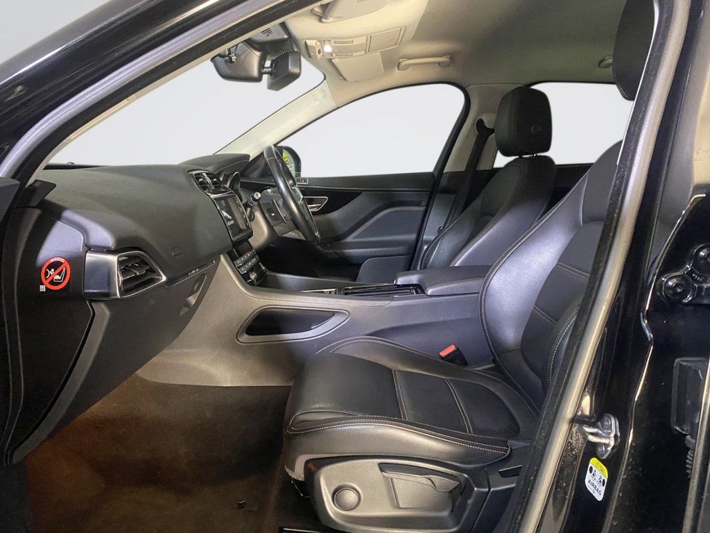 Used Jaguar F-Pace 2018 for sale - 77919645: Photo 10