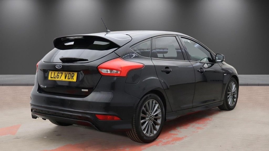 Used Ford Focus 2017 for sale - 78153958: Photo 4