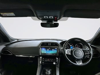 Used Jaguar F-Pace 2018 for sale - 78425791: Photo