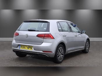 Used Volkswagen Golf 2017 for sale - 79755491: Photo