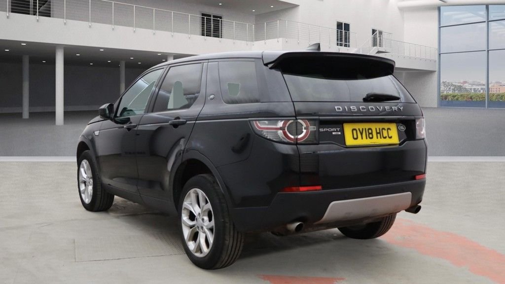 Used Land Rover Discovery Sport 2018 for sale - 76803759: Photo 3