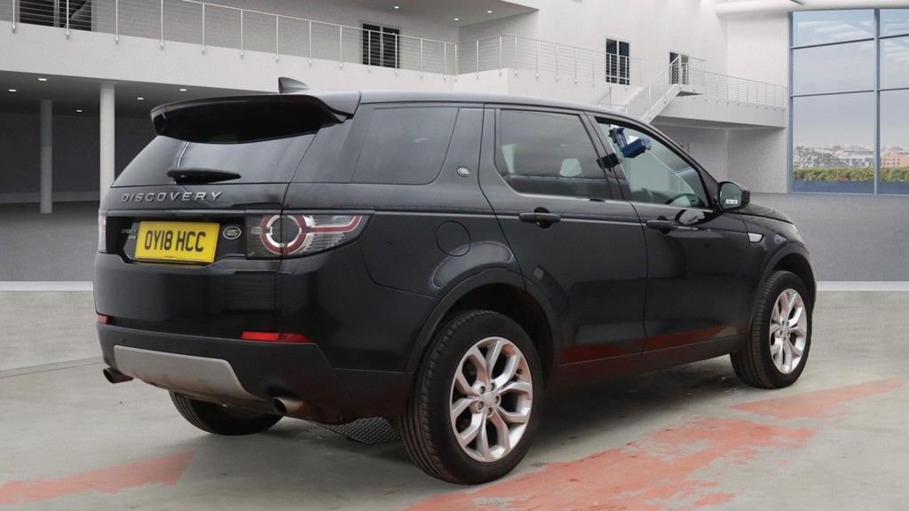 Used Land Rover Discovery Sport 2018 for sale - 76803759: Photo 4