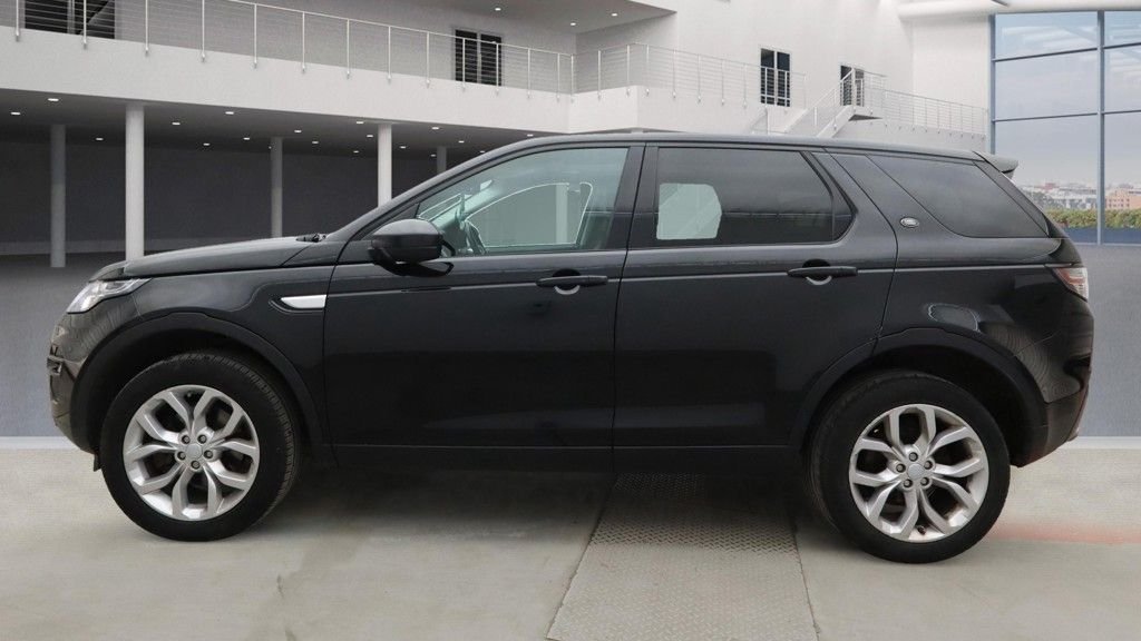 Used Land Rover Discovery Sport 2018 for sale - 76803759: Photo 6
