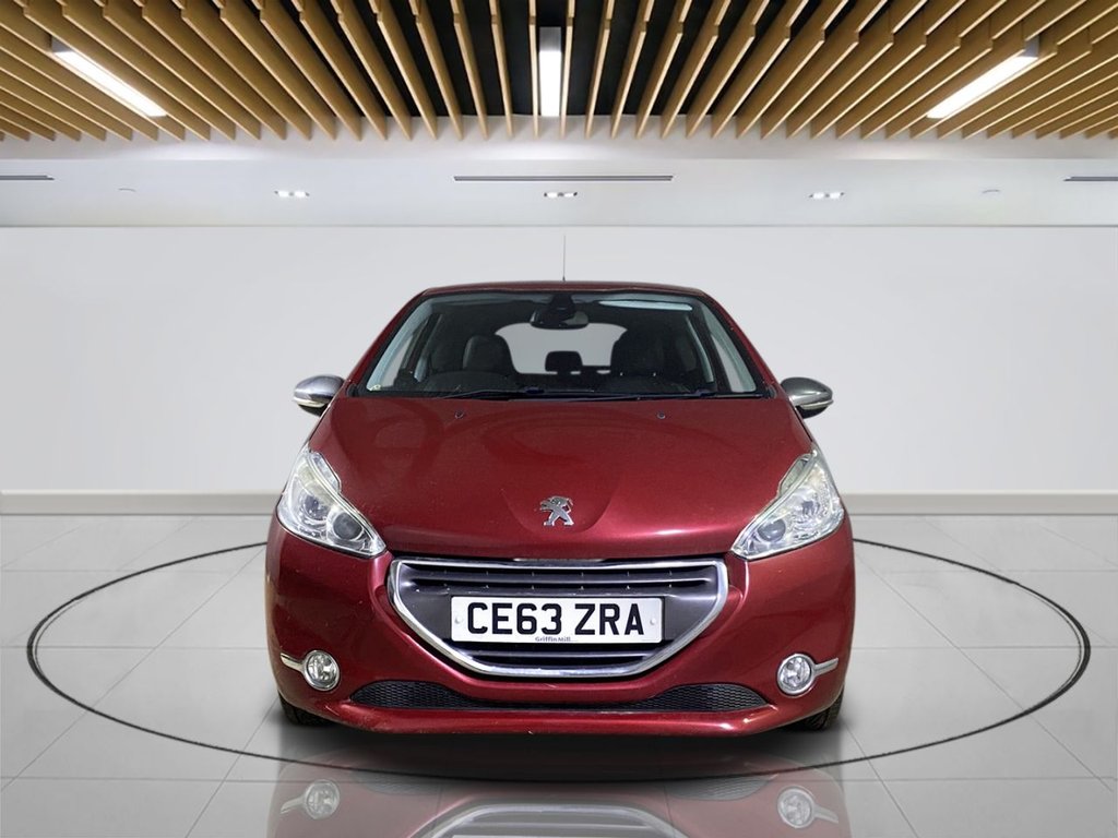 Used Peugeot 208 2013 for sale - 77952728: Photo 2