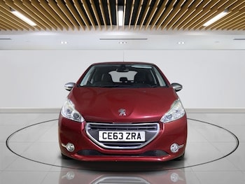 Used Peugeot 208 2013 for sale - 77952728: Photo