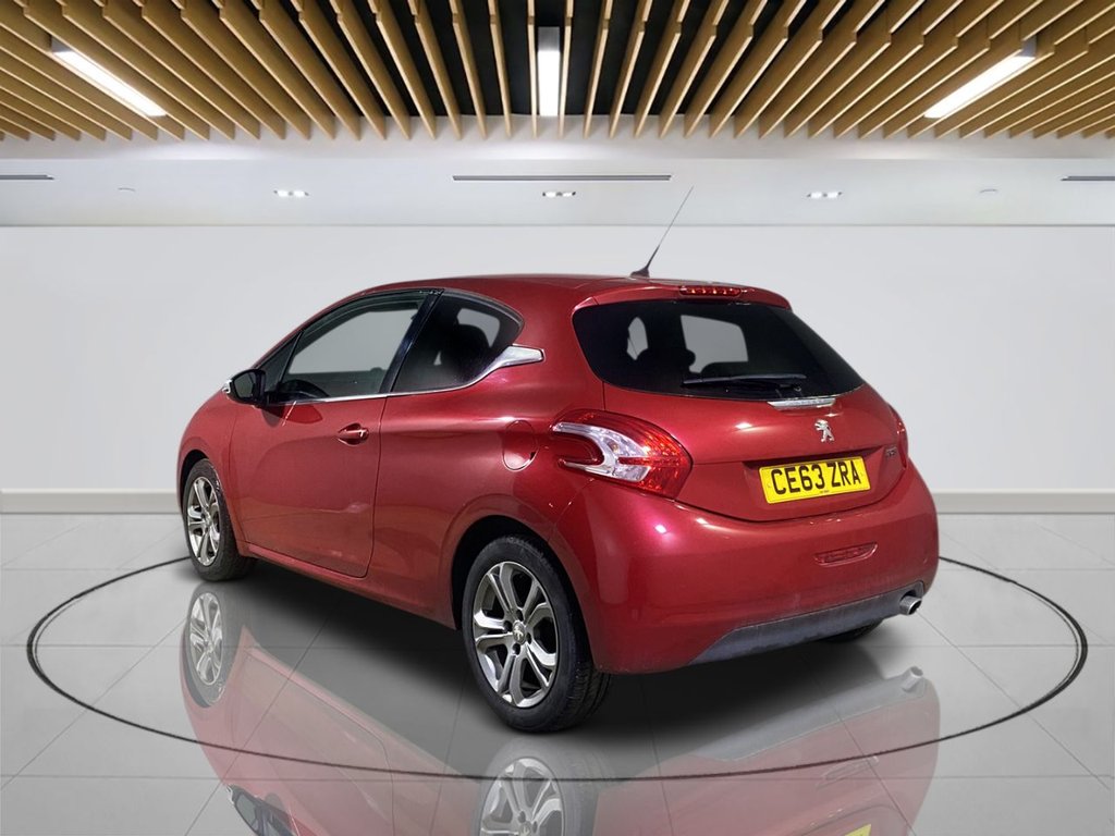 Used Peugeot 208 2013 for sale - 77952728: Photo 5