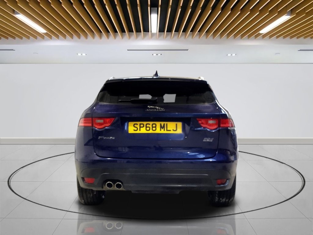 Used Jaguar F-Pace 2018 for sale - 76999238: Photo 6