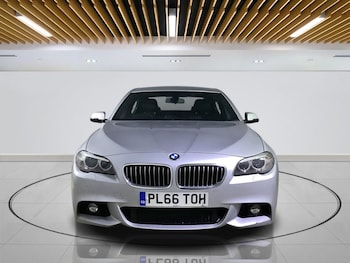 Used BMW 5 Series 2016 for sale - 76985992: Photo