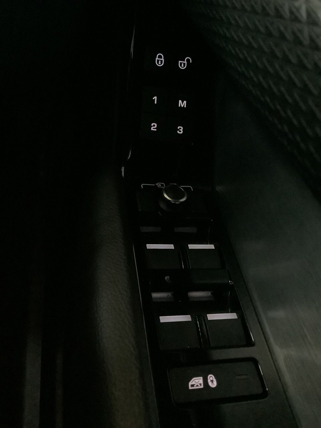 Used Land Rover Range Rover Velar 2019 for sale - 77919940: Photo 25