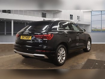 Used Audi Q3 2022 for sale - 77785960: Photo