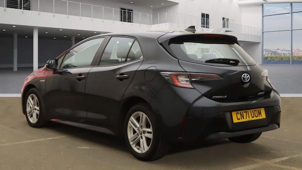Used Toyota Corolla 2021 for sale - 76313154: Photo 3
