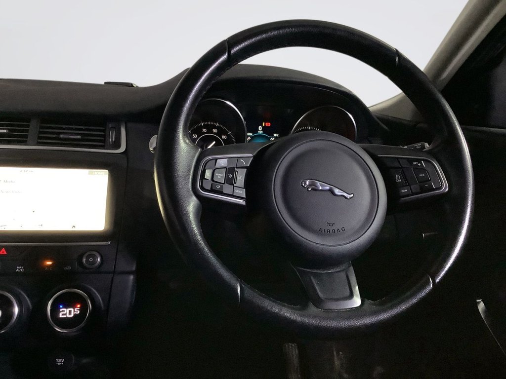 Used Jaguar E-Pace 2018 for sale - 76535506: Photo 15