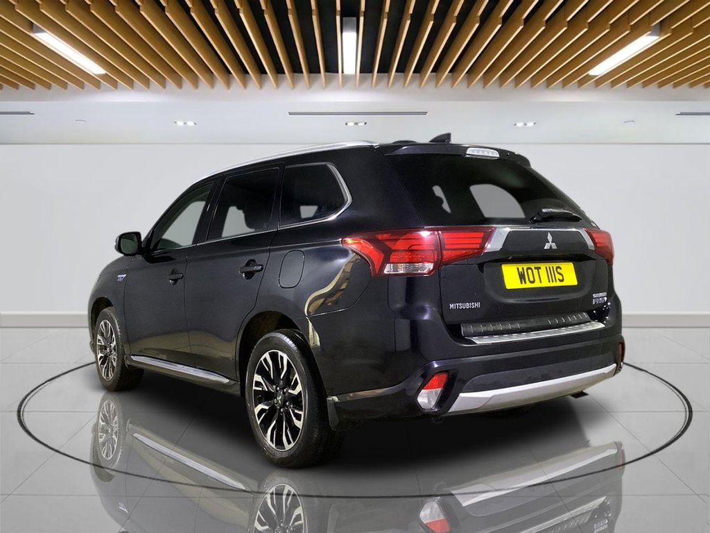 Used Mitsubishi Outlander 2017 for sale - 76303576: Photo 6