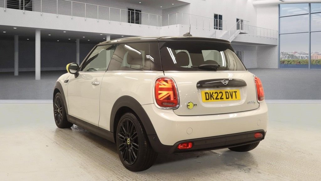 Used MINI Hatch 2022 for sale - 77583552: Photo 9