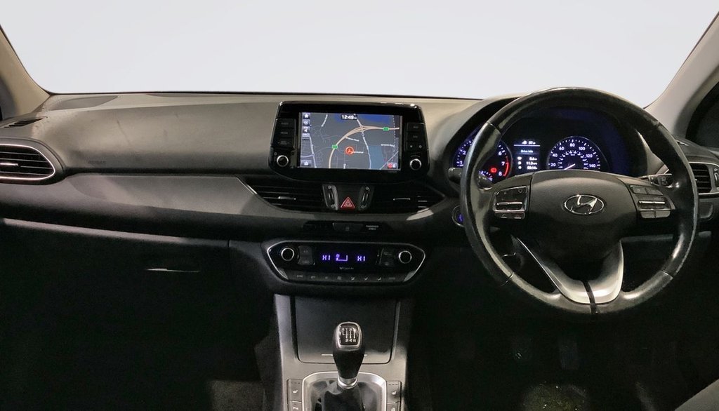 Used Hyundai i30 2017 for sale - 77407696: Photo 2