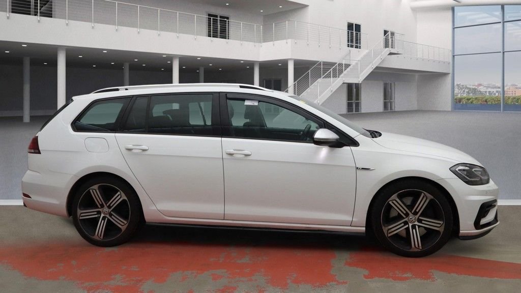 Used Volkswagen Golf 2017 for sale - 77826815: Photo 11