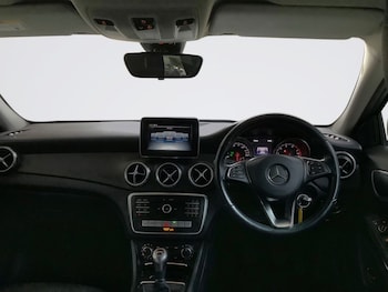 Used Mercedes-Benz GLA 2018 for sale - 78302629: Photo