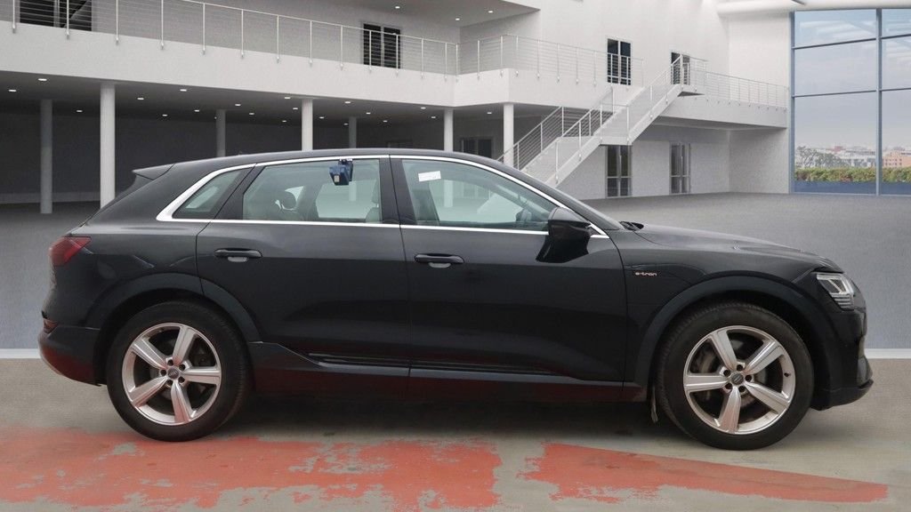 Used Audi e-tron 2019 for sale - 76973522: Photo 9