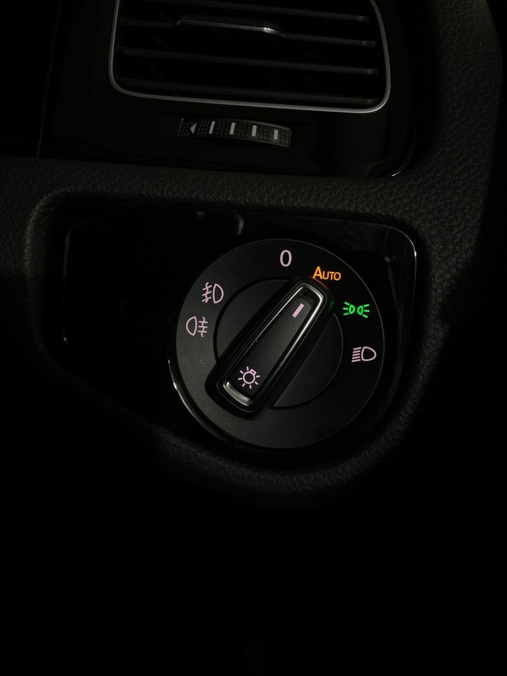 Used Volkswagen Golf 2018 for sale - 77834972: Photo 31