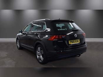 Used Volkswagen Tiguan 2019 for sale - 79221206: Photo