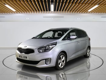 Used Kia Carens 2016 for sale - 76417058: Photo