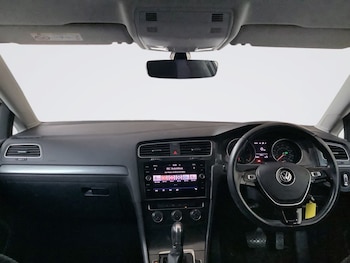 Used Volkswagen Golf 2017 for sale - 78299764: Photo