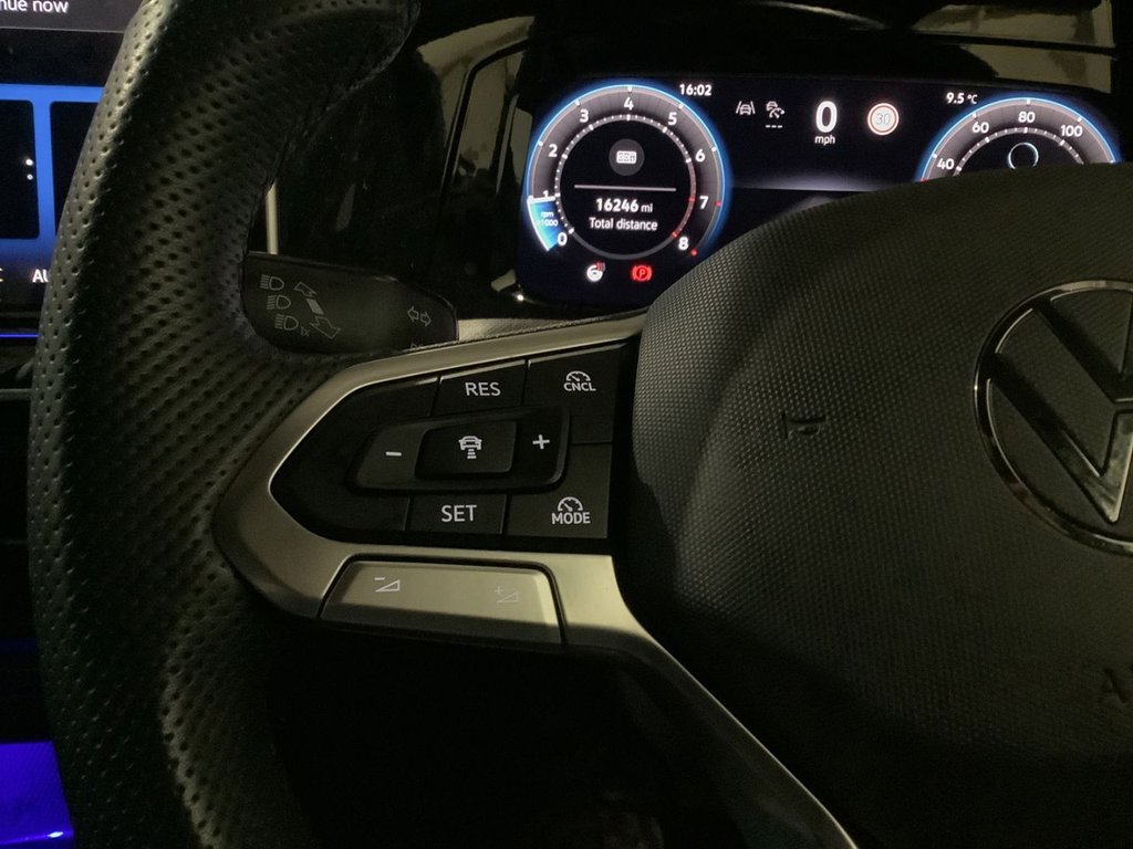 Used Volkswagen Golf 2024 for sale - 77703586: Photo 14