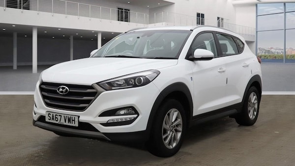 Used Hyundai TUCSON 2017 for sale - 76304234: Photo 2