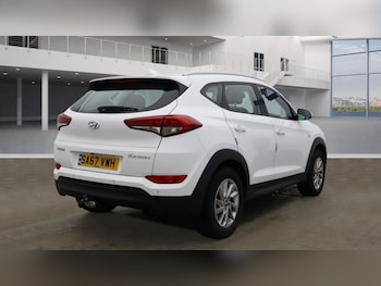 Used Hyundai TUCSON 2017 for sale - 76304234: Photo 4