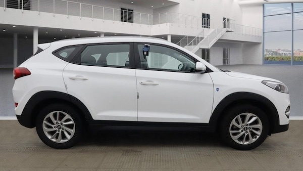 Used Hyundai TUCSON 2017 for sale - 76304234: Photo 5