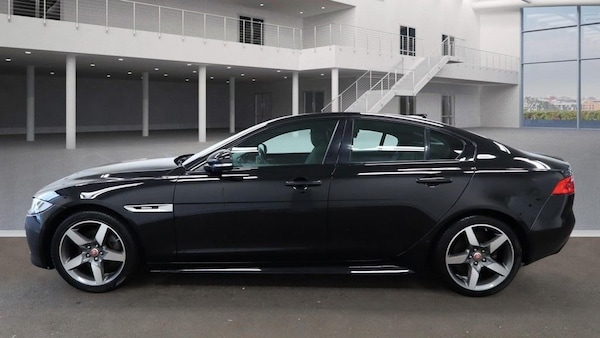 Used Jaguar XE 2019 for sale - 76304257: Photo 6