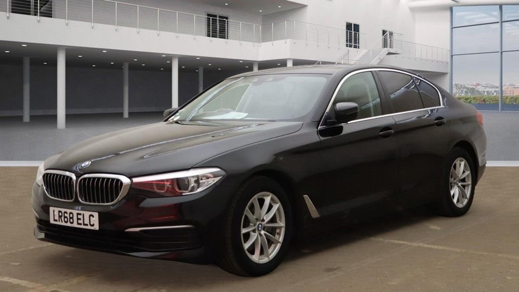 Used BMW 5 Series 2018 for sale - 76454252: Photo 2