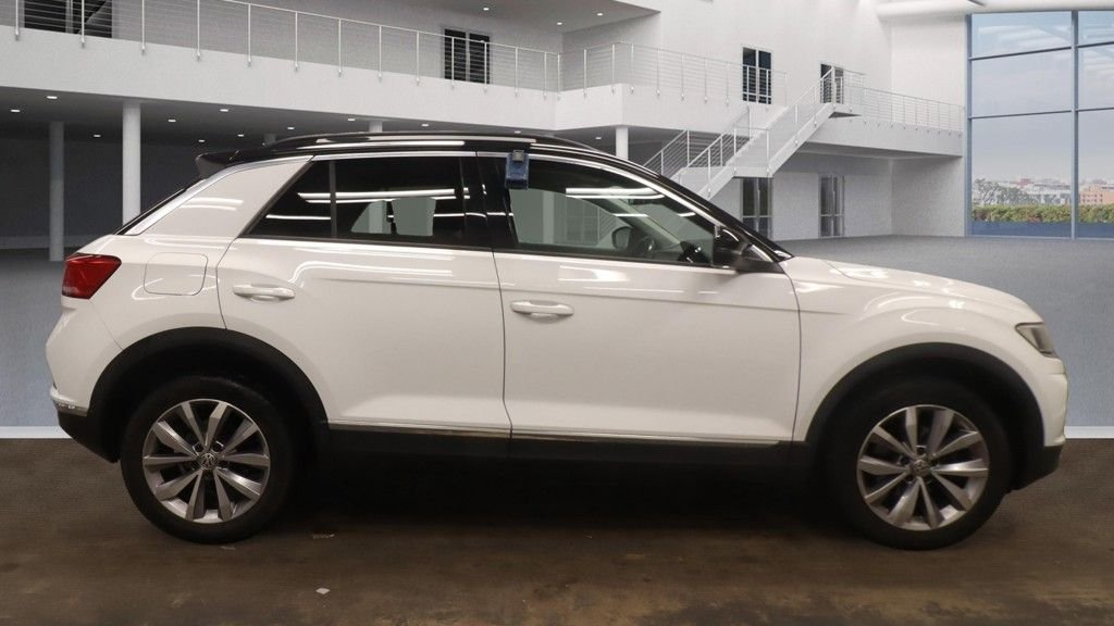 Used Volkswagen T-Roc 2019 for sale - 76356478: Photo 5