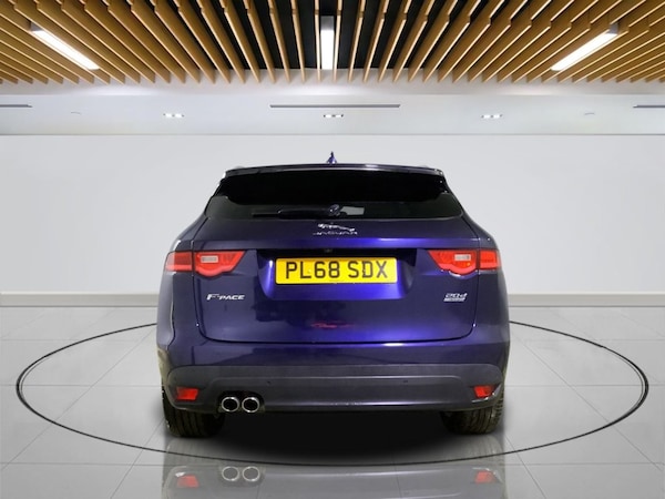 Used Jaguar F-Pace 2018 for sale - 76303616: Photo 7
