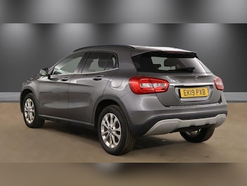 Used Mercedes-Benz GLA 2019 for sale - 78414214: Photo