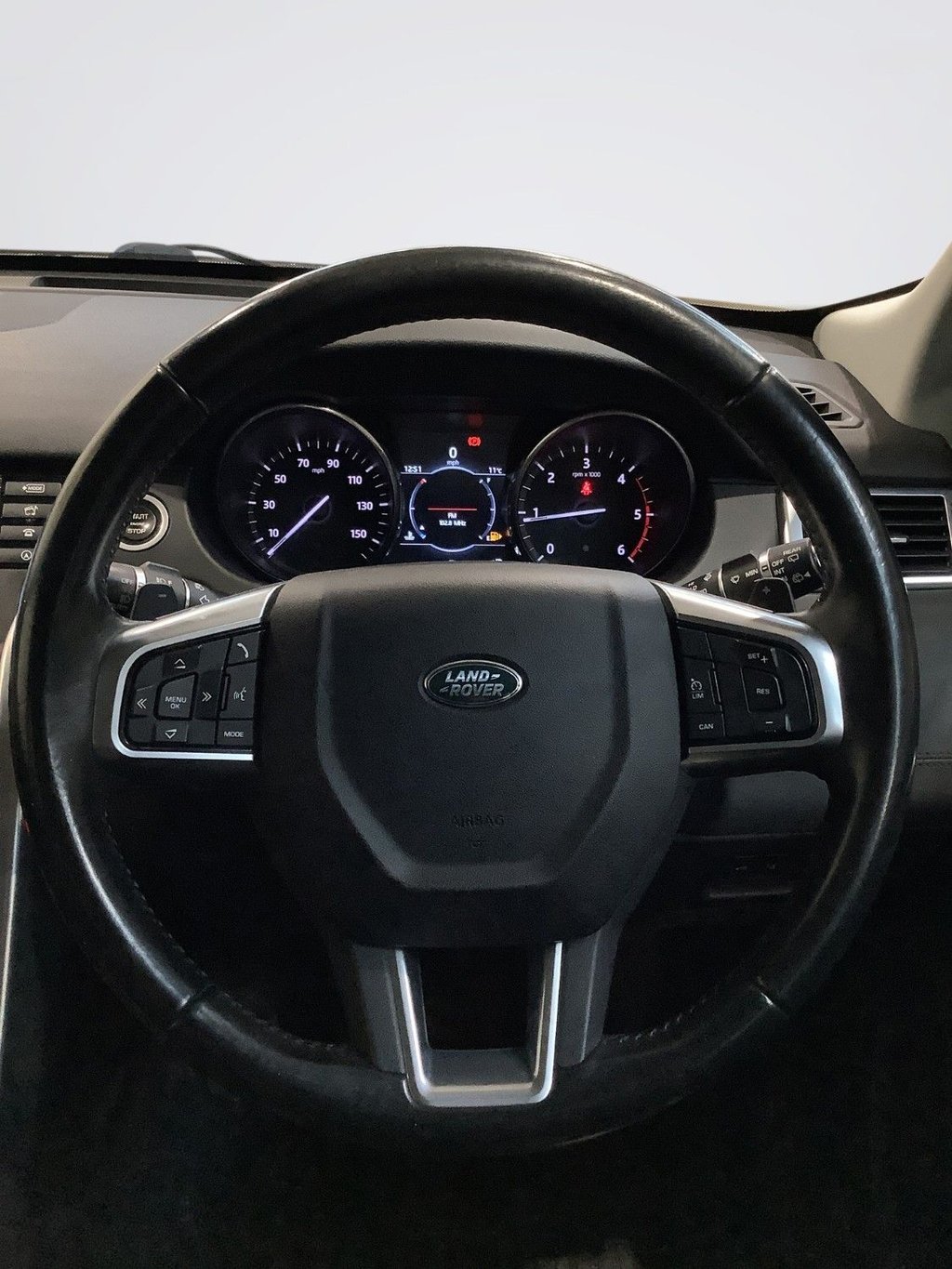 Used Land Rover Discovery Sport 2016 for sale - 77089031: Photo 15