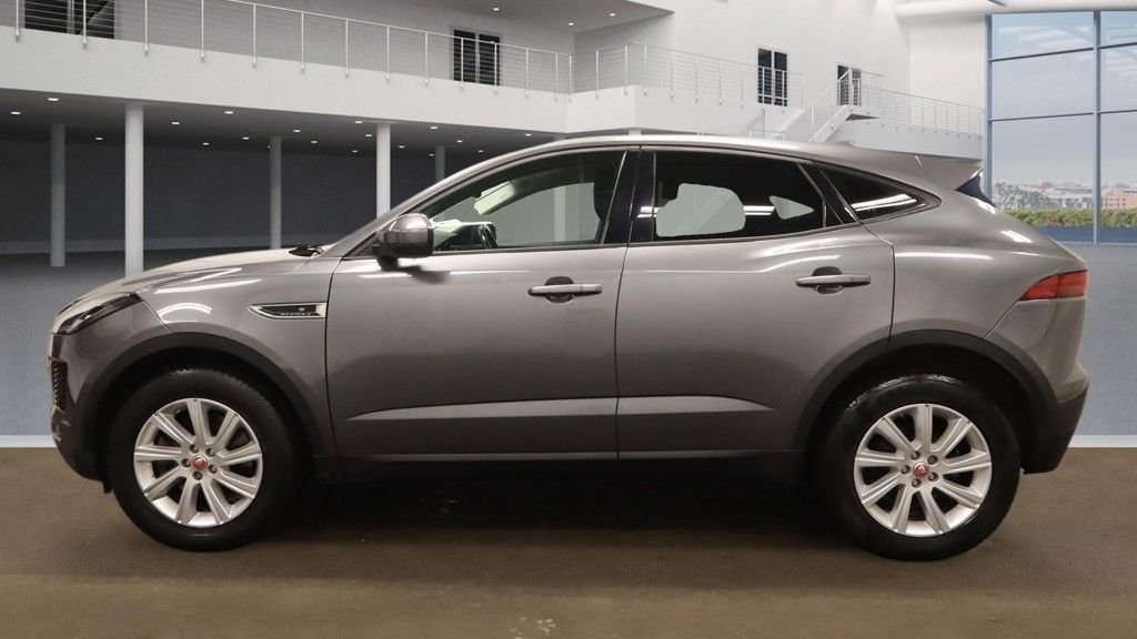 Used Jaguar E-Pace 2018 for sale - 76973510: Photo 12