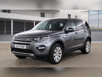 Used Land Rover Discovery Sport 2017 for sale - 75843006: Photo
