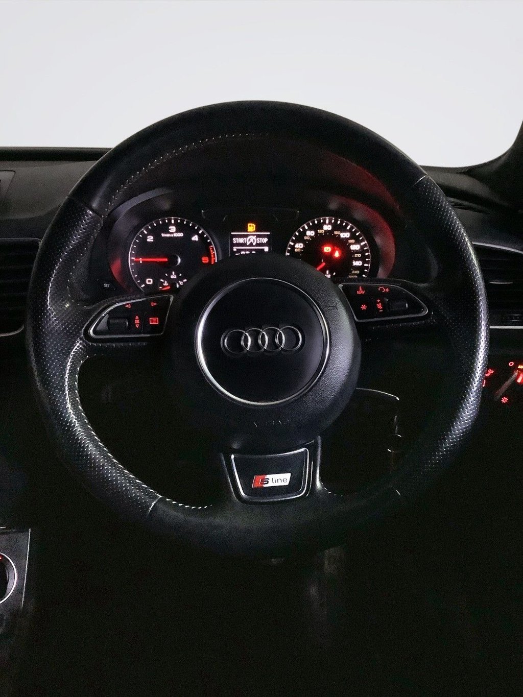 Used Audi Q3 2016 for sale - 76724243: Photo 12