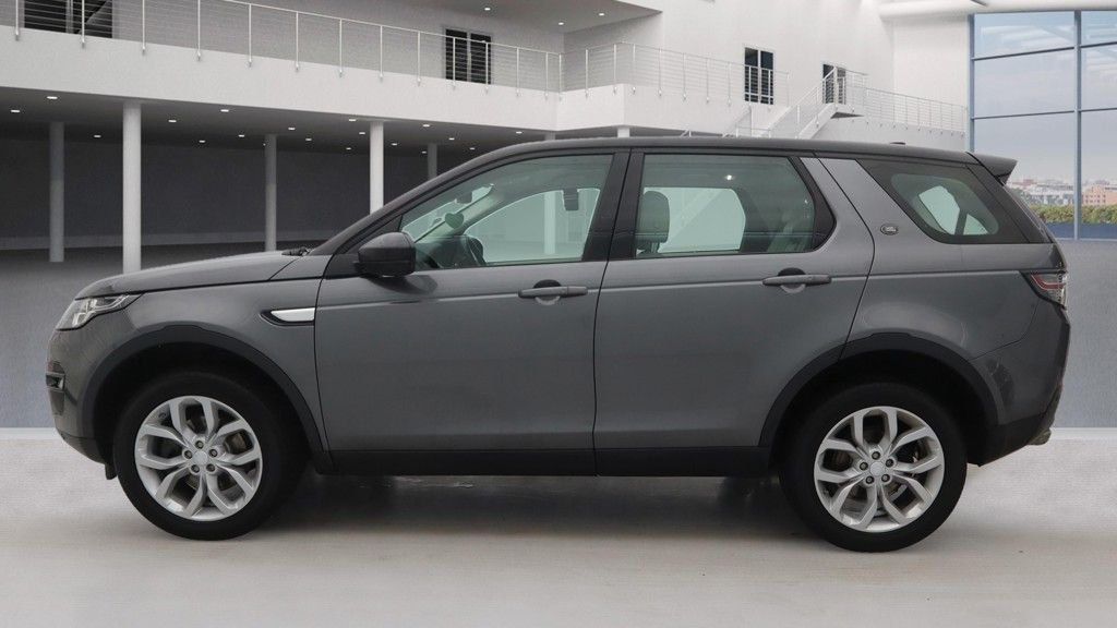 Used Land Rover Discovery Sport 2018 for sale - 76500989: Photo 6