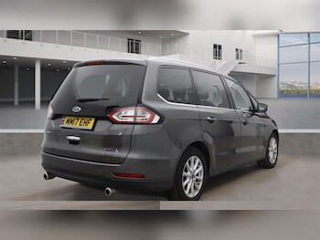 Used Ford Galaxy 2017 for sale - 76279647: Photo 4