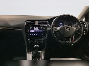 Used Volkswagen Golf 2019 for sale - 77280756: Photo