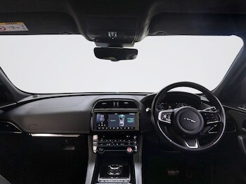 Used Jaguar F-Pace 2020 for sale - 78685701: Photo