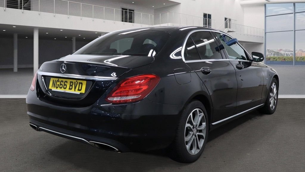 Used Mercedes-Benz C Class 2017 for sale - 76439016: Photo 4